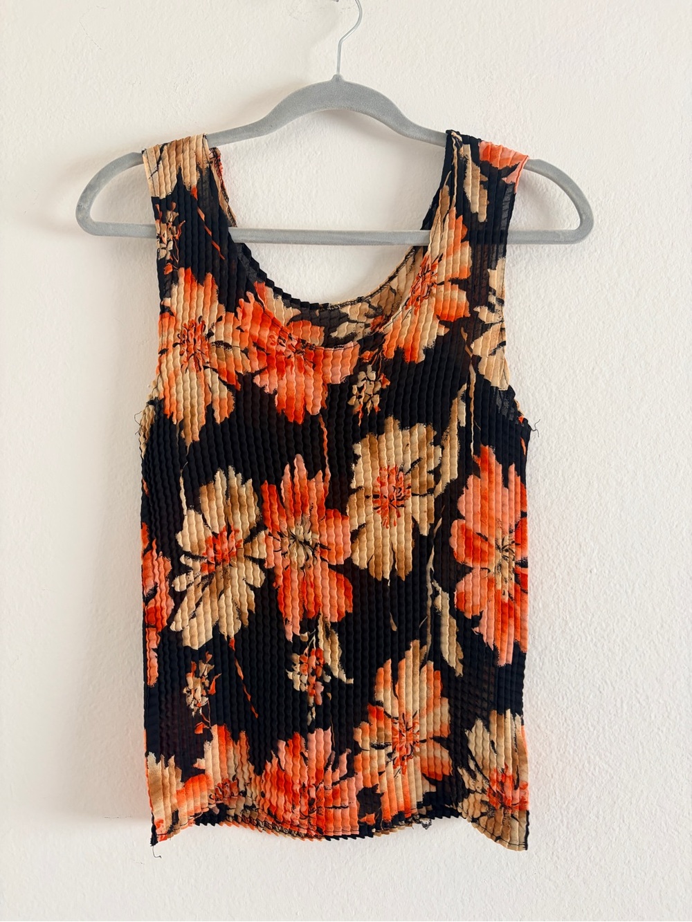 Vintage Impressions Black Floral Print Plisse Textured Tank Top